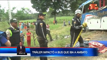 Dos muertos dejó el choque de dos vehículos en la vía Durán - Boliche