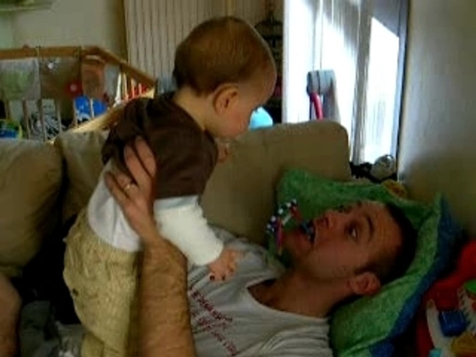 8 mois...avec papa