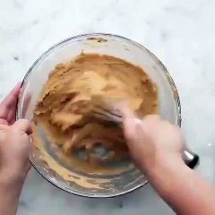 Making delicious ice cream cakes