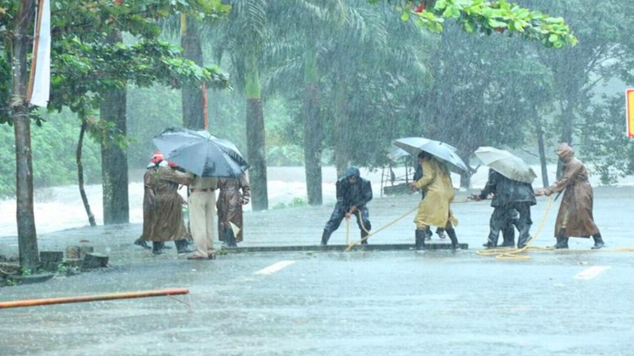 ಕರ್ನಾಟಕದಲ್ಲಿ ಮುಂದಿನ 48 ಗಂಟೆಗಳಲ್ಲಿ ಭಾರಿ ಮಳೆ | KARNATAKA | RAIN | WEATHER