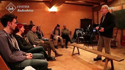 Radiesthésie  - détecter l'invisible - Reportage offert (L'EXTRA Lab S4E4)-SSGzXuuX3bY