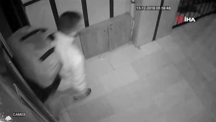 Ayakkabı hırsızının pes dedirten rahatlığı kamerada