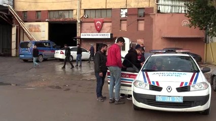 İzmir'de sendika binasına kumar operasyonu