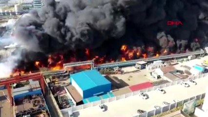 Çin'de fabrikada dev yangın uçaktan böyle görüntülendi