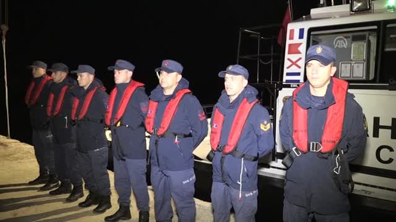 AA, Sahil Güvenlik ekiplerinin düzensiz göçle mücadelesini görüntüledi