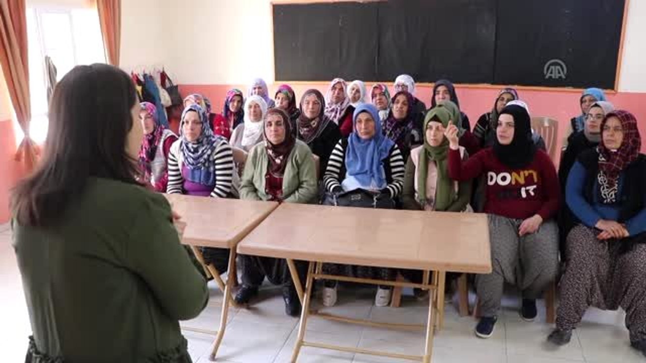 Ağaçların altında çürüyen meyveler kadın eliyle gelir kapısına dönüştürüldü