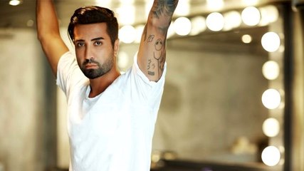 Popçu Tan Taşçı, yüzünü saçlarıyla gizleyen  saplantılı kadın hayranını savcılığa şikayet etti