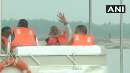 नमामि गंगे: PM नरेंद्र मोदी ने कानपुर में मुख्यमंत्रियों के साथ गंगा सफाई का लिया जायजा
