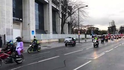 pères noël en moto