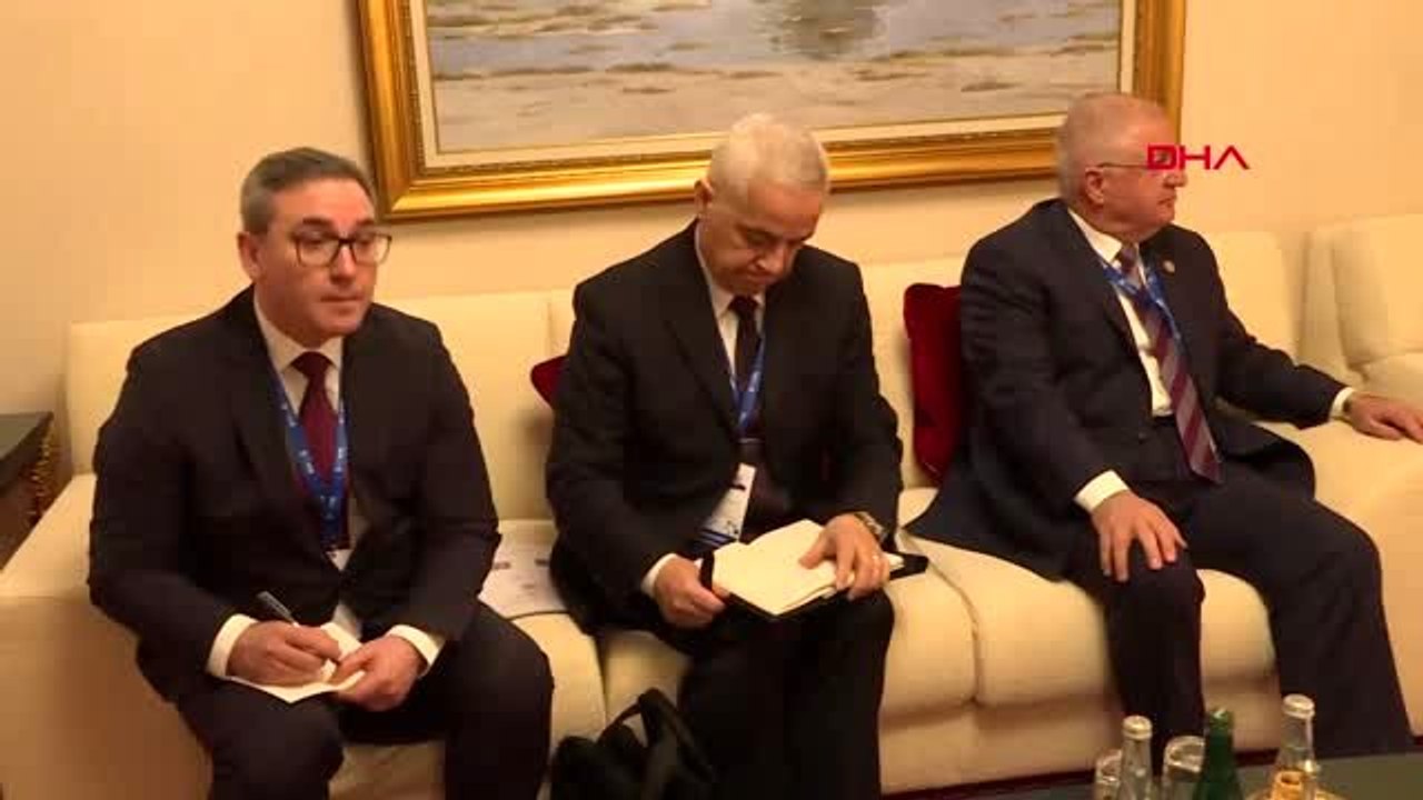 Bakan akar, libya'da umh başkanlık konseyi başkanı el-saraj ile görüştü