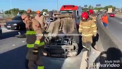 Acidente tipo capotamento na BR 230 deixa uma mulher ferida