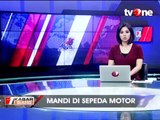 Viral! Fenomena Mandi Di Atas Sepeda Motor