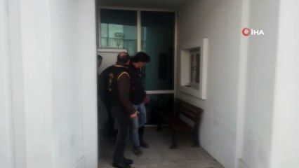 Anne ve oğlunu gasp eden 3 şüpheli emniyetten kaçamadı