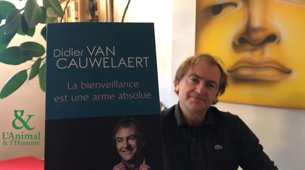 Interview 6 de Didier Van Cauwelaert : sanglier ou lapin, les animaux de la bienveillance