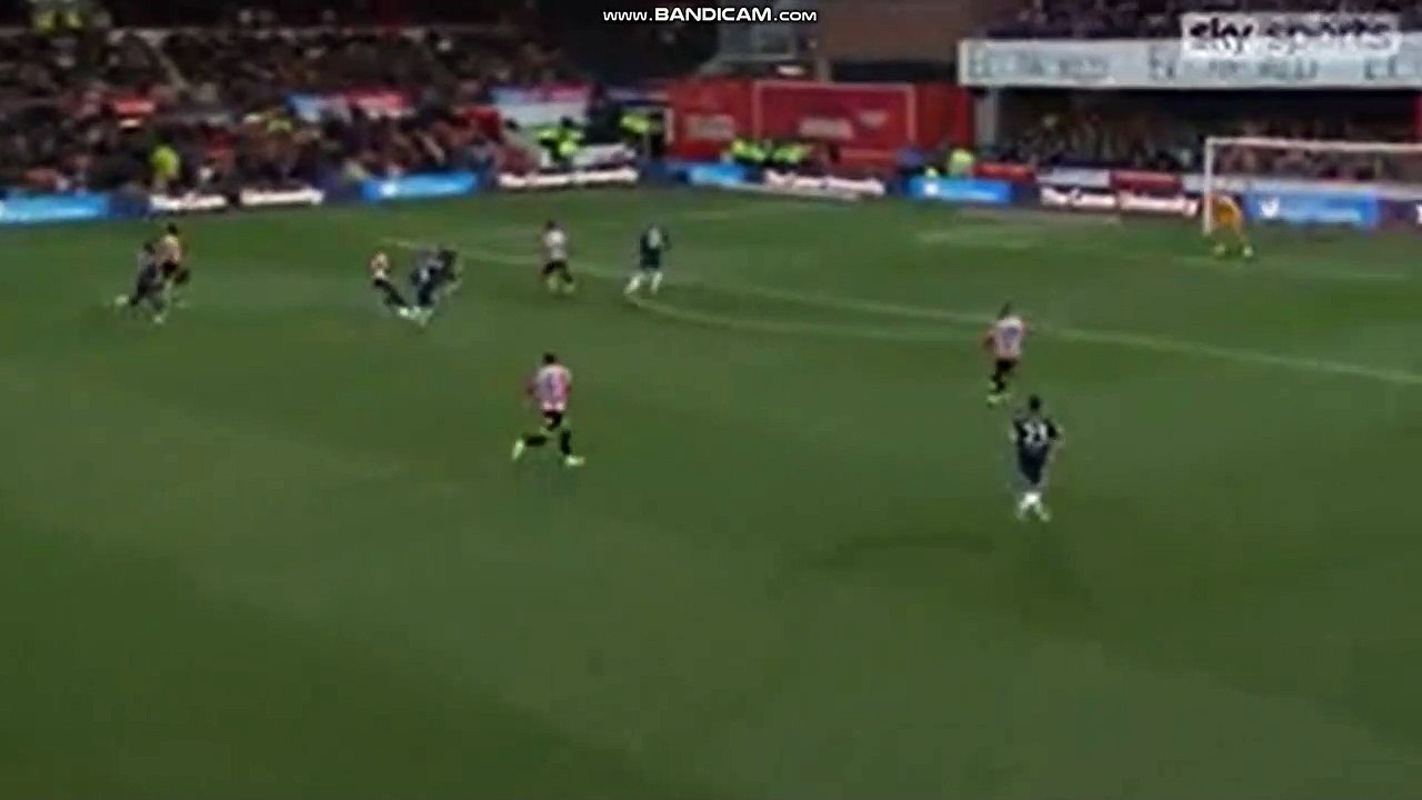 Angleterre : 4e passe de Benrahma face