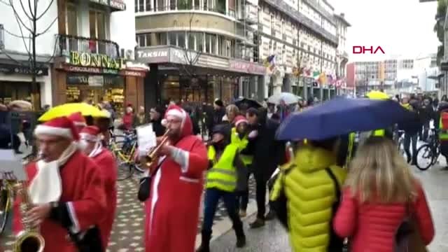 Fransa'da 'sarı yelekliler' eylemleri 57'inci haftasında