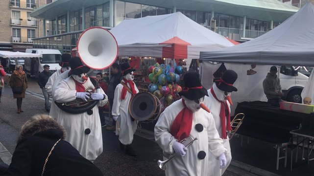 Plus de 2000 visiteurs pour la parade de Noël