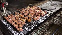 HEAVY IFTARI SCENE IN LAHORE   ilyas DUMBA KARAHI - Pakistani Street Food In Ramadan