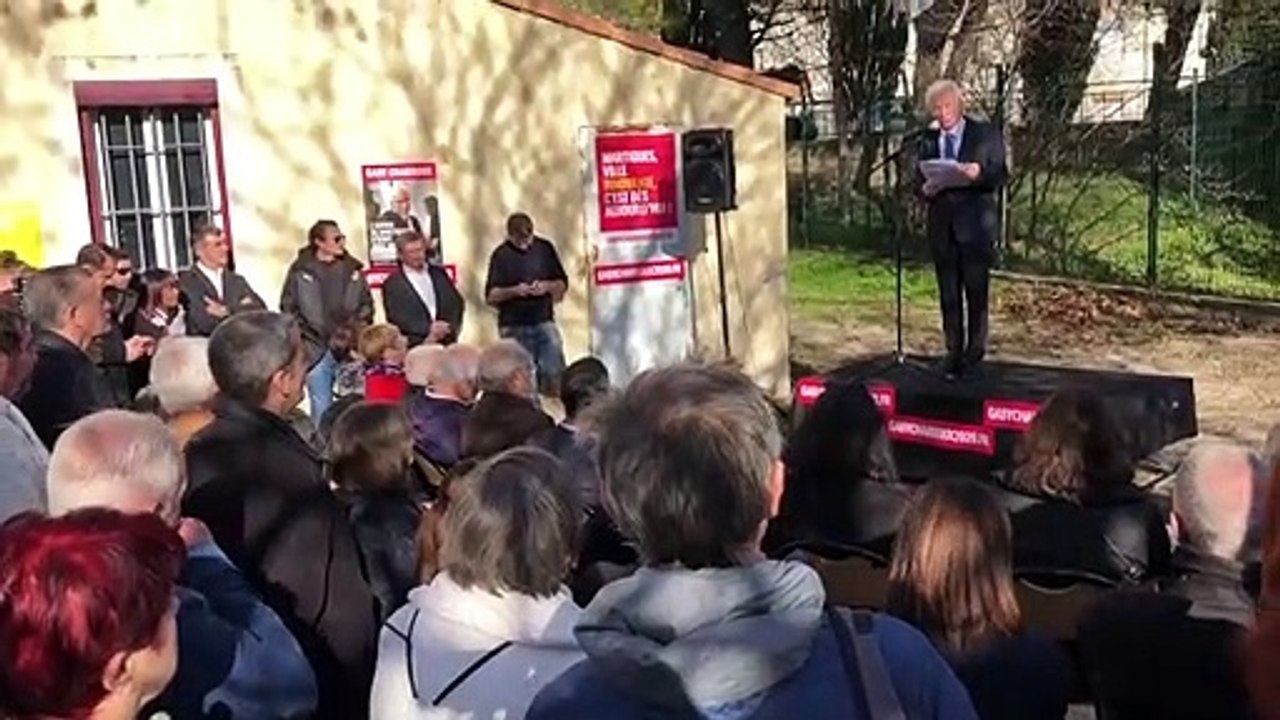 Martigues. Gaby Charroux inaugure son local de campagne