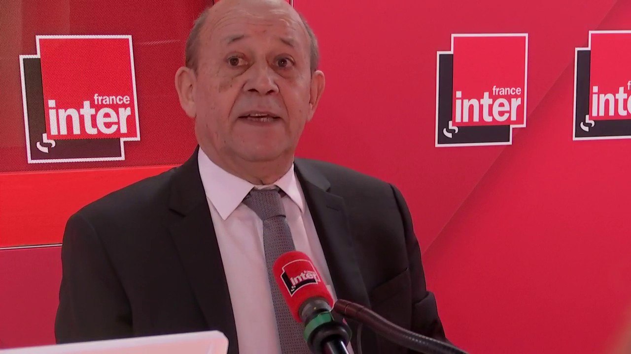 Jean-Yves Le Drian, ministre de l'Europe et des Affaires étrangères : quel traitement réserver aux Français qui ont rejoint Daesh ? "Le principe de base, c'est que les combattants français doivent être jugés là où ils ont commis leurs crimes"