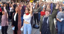 İzmir'deki Las Tesis eylemine binlerce kadın katıldı