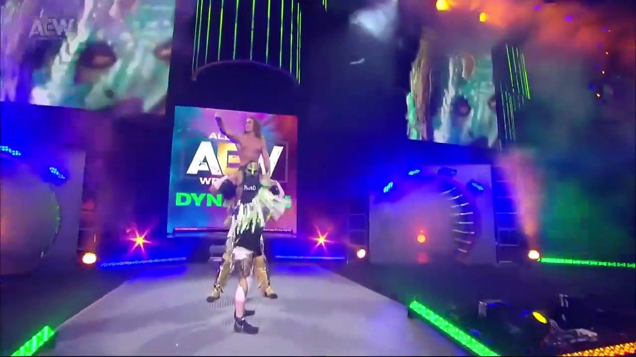 Sammy Guevara vs. Luchasaurus (Chris Jericho & Jack Hager on commentary)