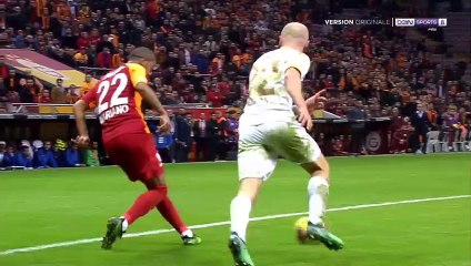 Younes Belhanda penalty 83'