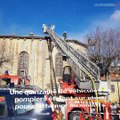 L'église de Saint-Just-en-bas en proie aux flammes