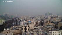 شاهد: التلوث يجتاح مناطق في إيران بينها طهران ويتسبب بإغلاق مدارس وجامعات