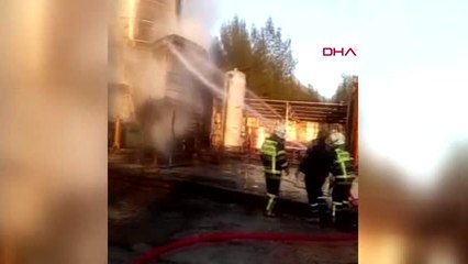 Adıyaman'da petrol tankındaki yangın korkuya neden oldu