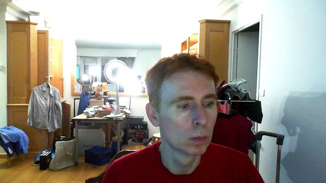 Wiwi égratigne kelmet omri welet jetable de Cheb Houssem