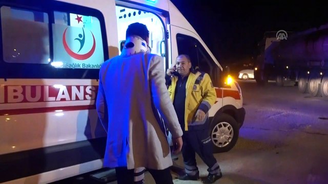 Polis aracı ile otomobil çarpıştı: 2'si polis 3 yaralı - KIRIKKALE