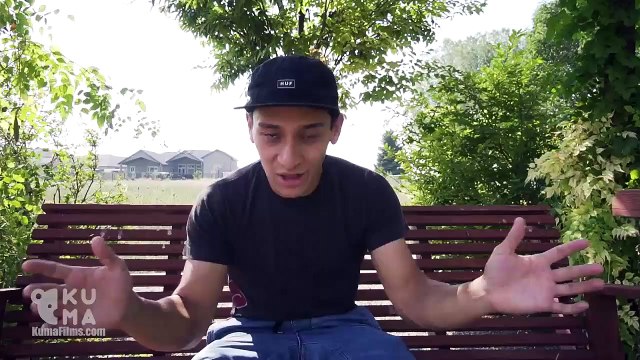 ¿Qué pasa si echas agua hirviendo sobre nitrógeno líquido?, pues exactamente esto