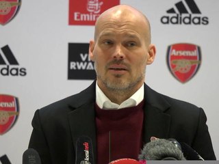 17e j. - Ljungberg : "Nous devons tous nous regarder dans le miroir"