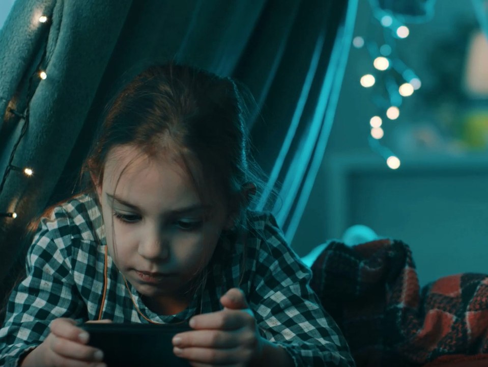 Mediziner warnen eindringlich: Smartphones machen Kinder krank