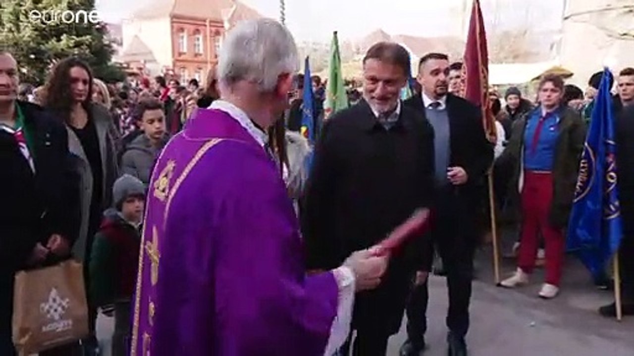 شاهد: نقل "ضوء السلام" من بيت لحم إلى كاتدرائية زغرب في كرواتيا