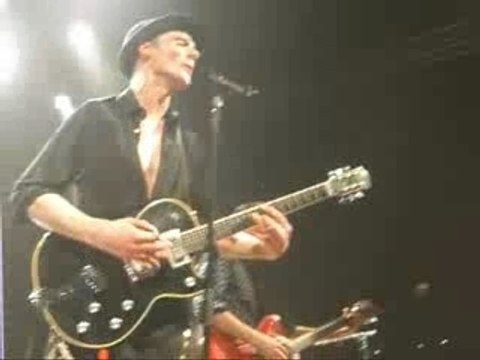 Concert mano solo: Allez viens, Allo Paris