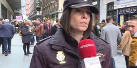 Tải video: La Policía Nacional explica las estafas más habituales en la Lotería de Navidad