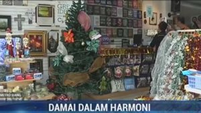 Omset Penjual Pernak-pernik Natal di Bandung Meningkat