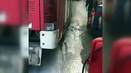 Esenyurt'ta hurda İETT otobüsü alev alev yandı