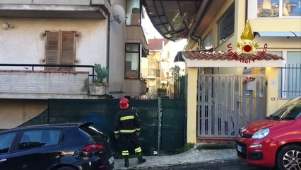 San Benedetto del Tronto (AP) - Copertura di una palazzina divelta dal forte vento (15.12.19)