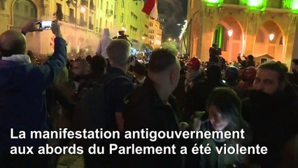 Beyrouth: deuxième nuit d’affrontements entre manifestants et forces de l’ordre(2)