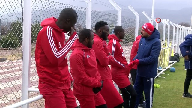 Sivasspor Teknik Direktörü Rıza Çalımbay’dan Şampiyonluk Cevabı
