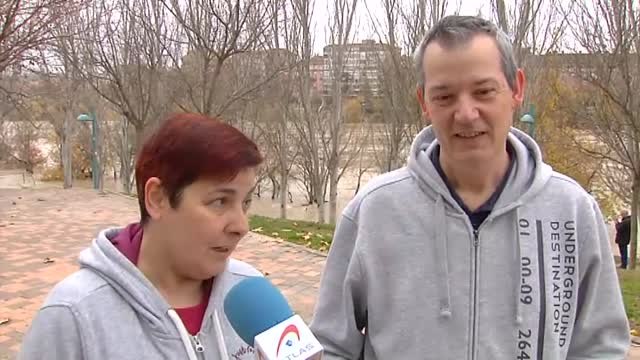 Crecida máxima en el Ebro a su paso por Zaragoza por debajo de las previsiones