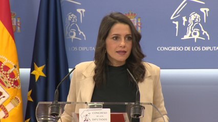 Arrimadas ve "demencial" que Montero intervenga Andalucía