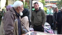 Yarım Asırdır Şam Tatlısı Satarak Geçimini Sağlıyor
