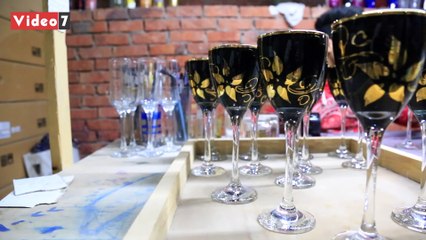 قرية بلا بطالة..  عمالقة الرسم على الزجاج في جراح بالدقهلية