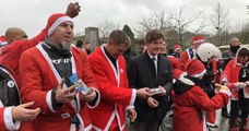 Bordeaux : 1380 motards déguisés en Père Noël offrent des cadeaux aux enfants malades