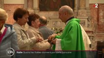Italie : quand les fidèles catholiques donnent par carte bancaire