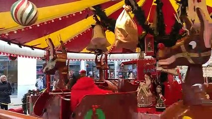 Christmas Money, Money Money!